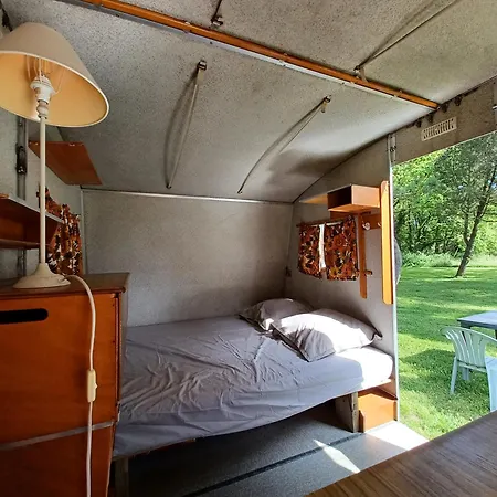 キャンプ場 Caravane Vintage