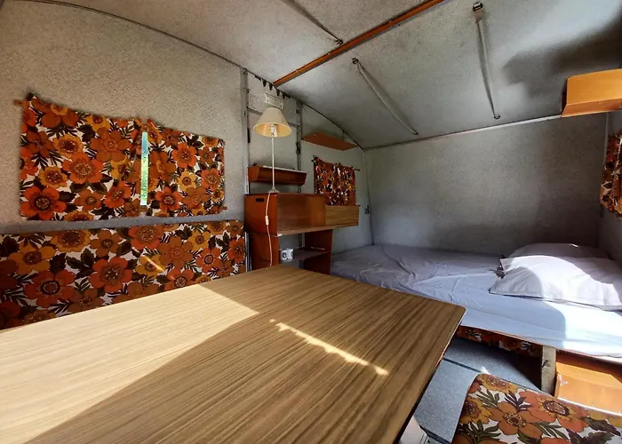 Caravane Vintage Campingplatz *